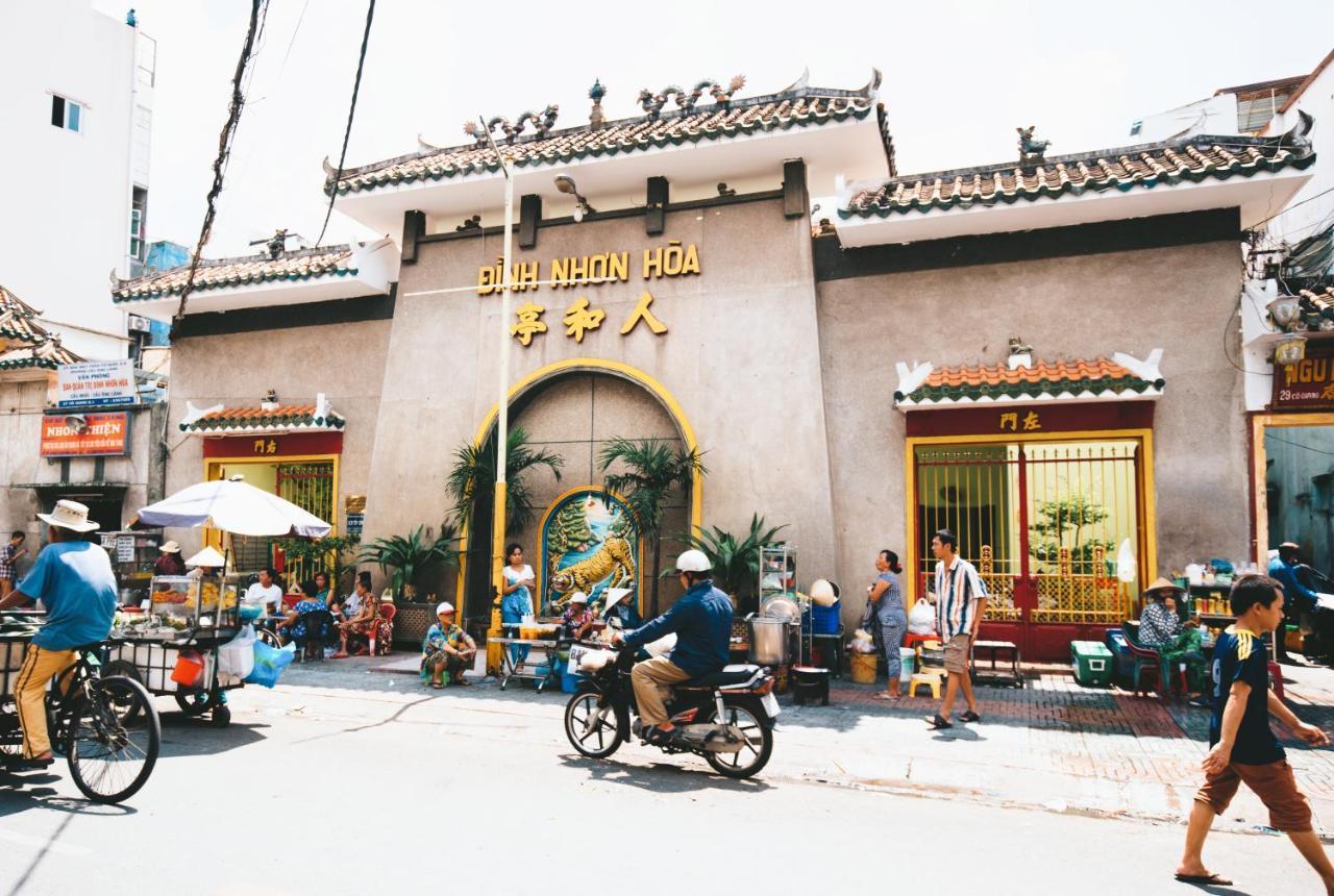 The Art - Vitamin Smiles Hostel 胡志明市 外观 照片