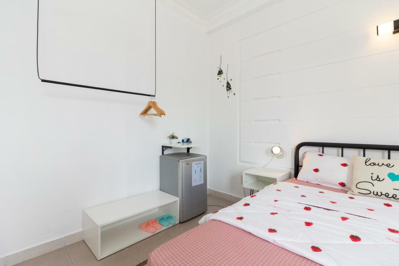 The Art - Vitamin Smiles Hostel 胡志明市 外观 照片