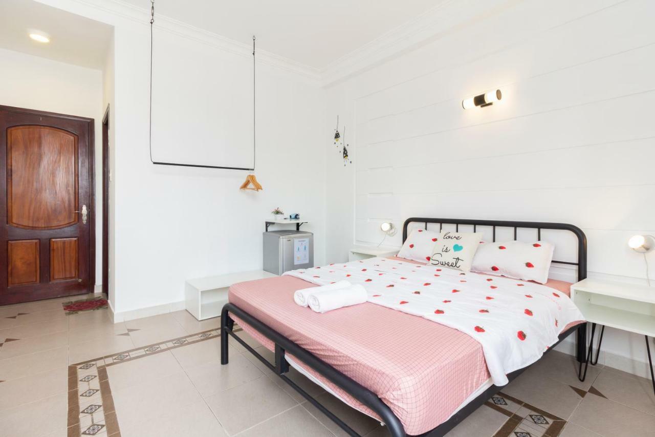 The Art - Vitamin Smiles Hostel 胡志明市 外观 照片