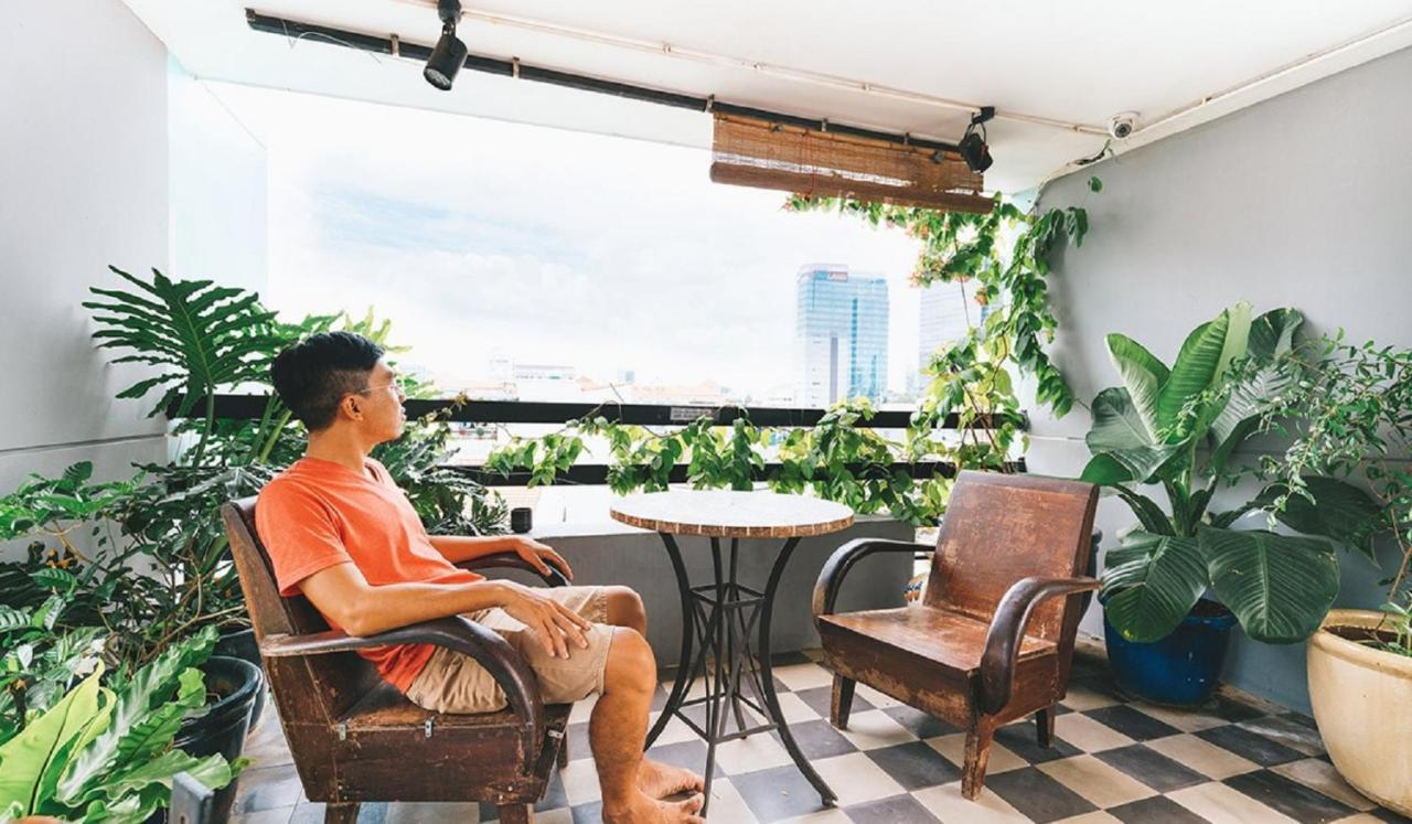 The Art - Vitamin Smiles Hostel 胡志明市 外观 照片