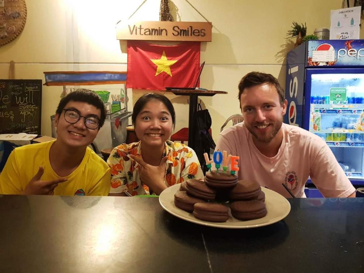 The Art - Vitamin Smiles Hostel 胡志明市 外观 照片